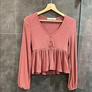 Altar'd State Ribbed V-Neck Peplum Top - Dusty Rose